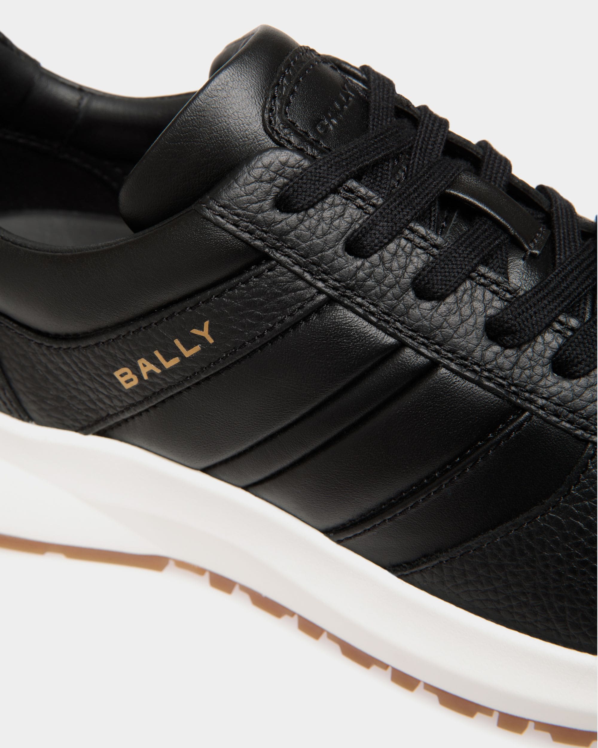 Outline Sneaker In Black Leather - Men's - Bally - 05