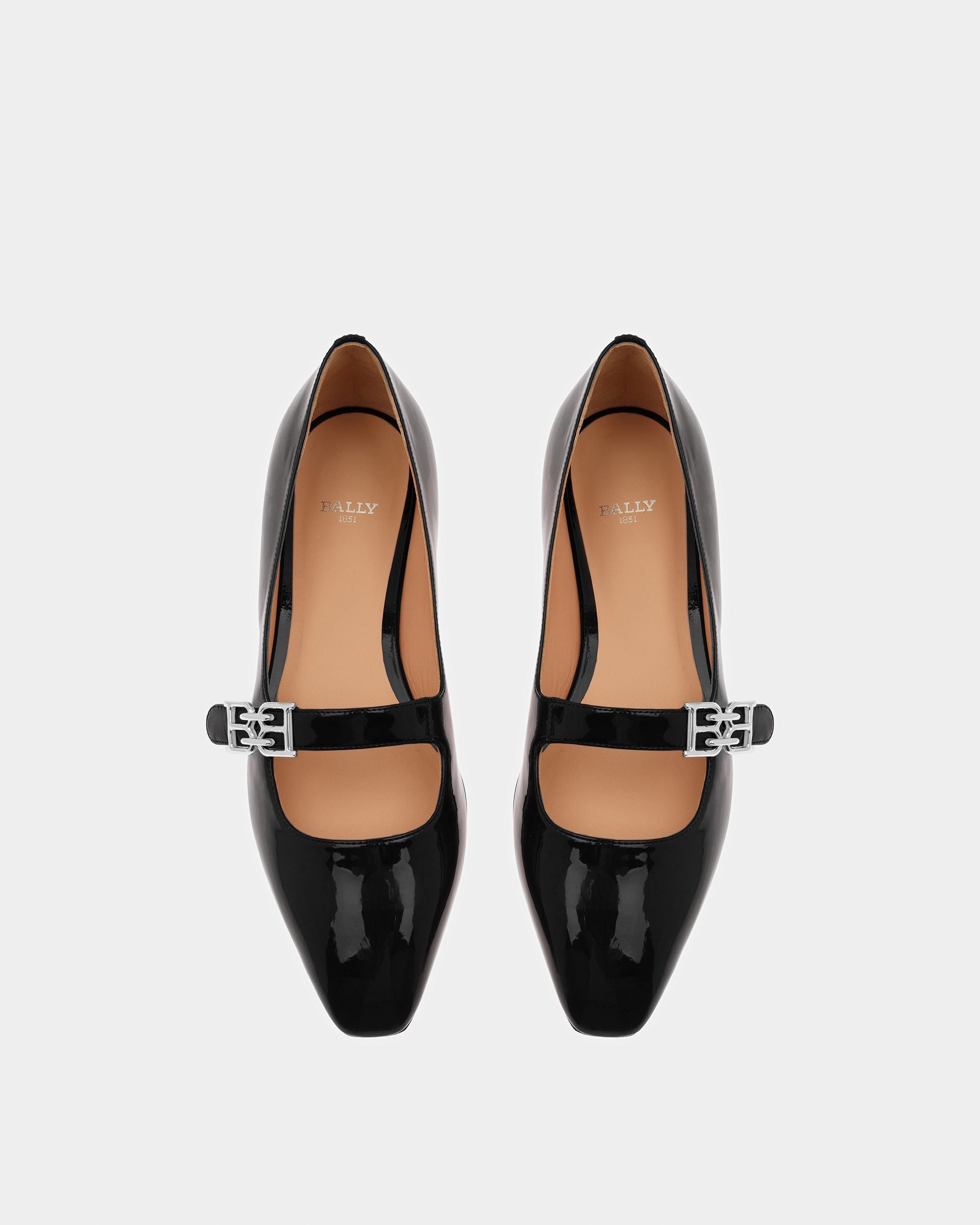 Elis Leather Flat Pumps In Black - Women's - Bally - 04