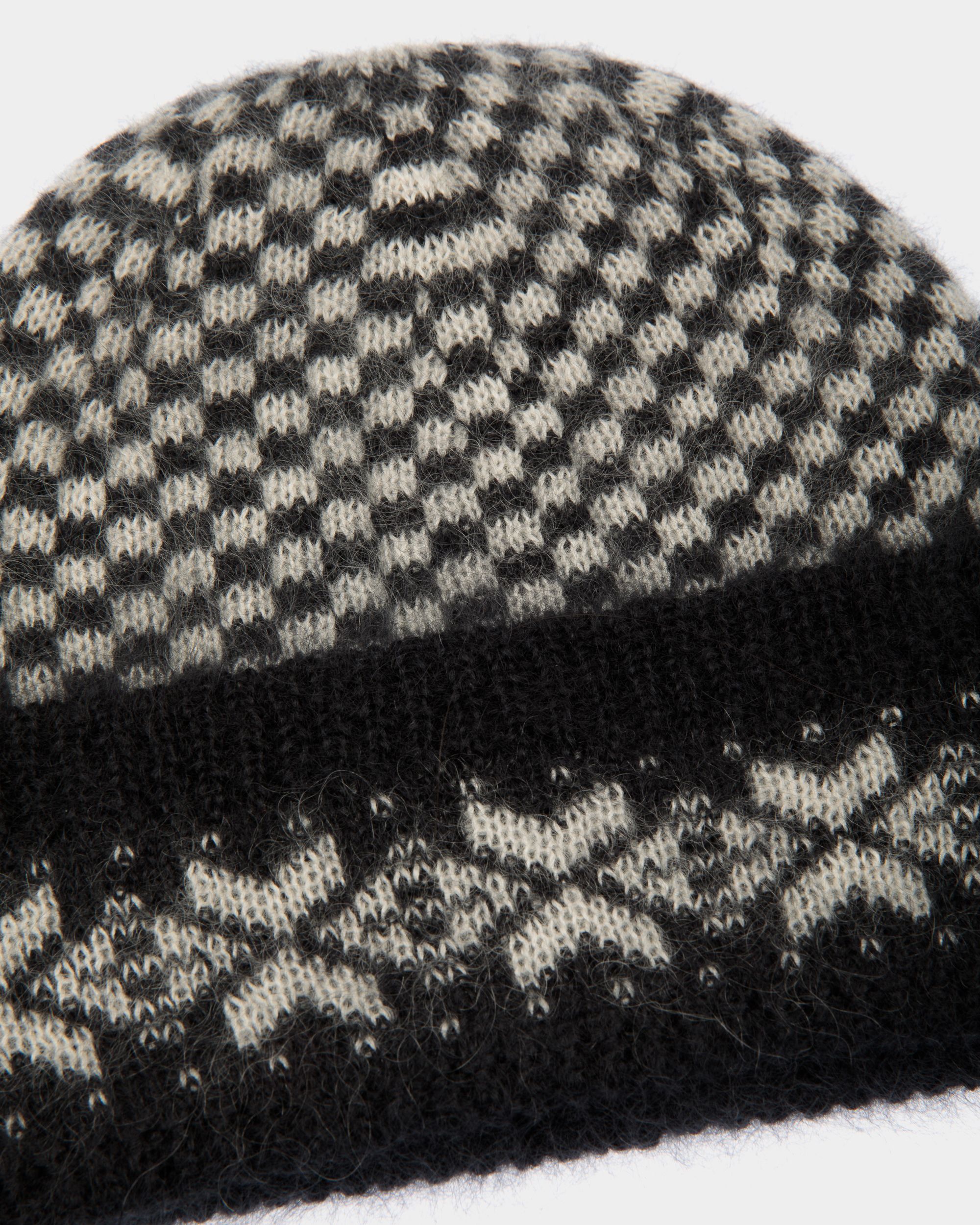 Gorro De Mohair Y Seda Negra Y Blanca - Mujer - Bally - 02